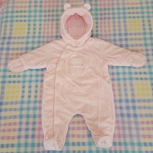 MINIBASIX ♡ Sweet Vintage Pink 'n White Baby Girl Velvet Teddy Bear Bunting 0-3M